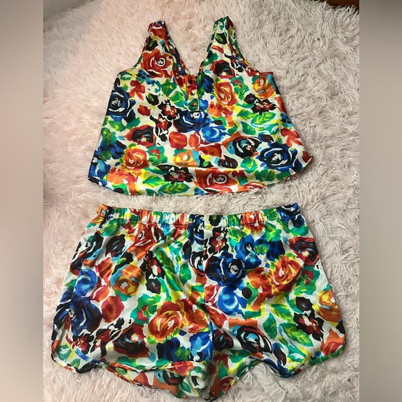 Victoria's Secret Other - 💕 vintage Victoria’s Secret gold label pajama set